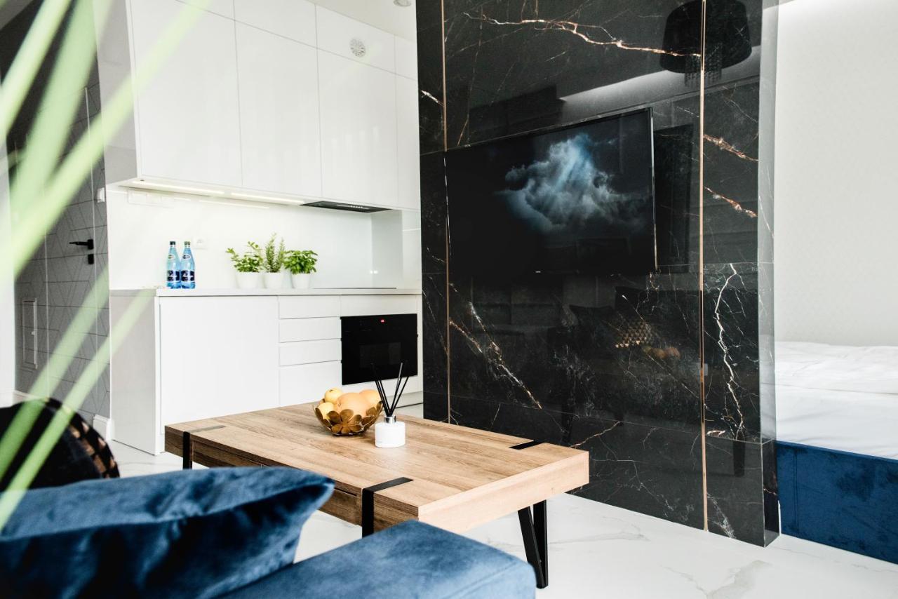 Hypnotize Apartment Glamour Konin  Ngoại thất bức ảnh